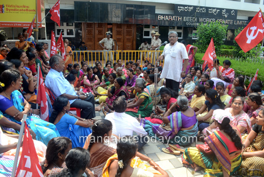 Beedi workers ...